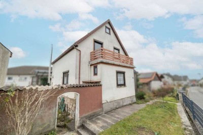 Sanierungsbedürftiges Einfamilienhaus in Weidach.