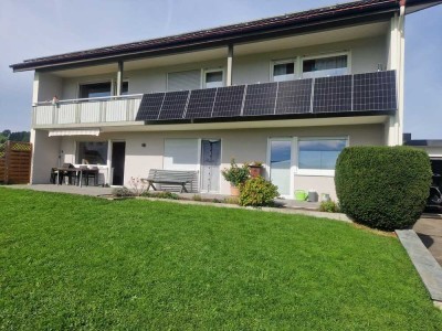 Für die Familie! 4-Zimmer- Erdgeschoss-Wohnung 
mit Bergsicht bei Lindenberg