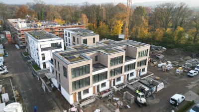Familien-Town-Haus am Aasee: 5 lichtdurchflutete Zimmer, 181 qm, Gartenanteil, Erstbezug!