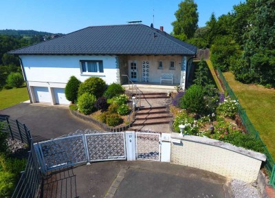 Repräsentatives Einfamilienhaus in ruhiger Traumlage mit Innenpool und hochwertiger Ausstattung