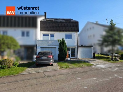 Familienoase mit tollem Garten und zwei Garagen, sucht neue Besitzer.