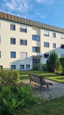 Gepflegtes 1-Zimmer-Apartment mit Loggia incl. Alpenblick in Grafing Bahnhof