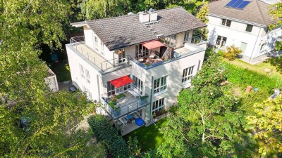 Ihr Familienglück in Kleinmachnow – stilvolle DHH mit Garten, Garage & viel Licht!