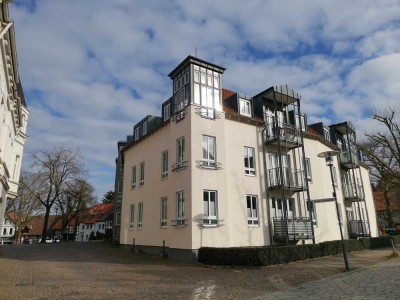 Helle, geräumige 2 Zimmer-Dachgeschosswohnung mit Balkon in Bielefeld-Schildesche