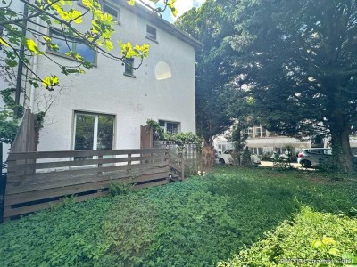 Eine Rarität in absoluter Bestlage des Holzhausenviertels: Sanierungsbedürftiges Einfamilienhaus