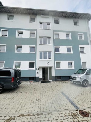 Attraktive 2-Zimmer Dachgeschosswohnung in Mengen mit *Dachterrasse*