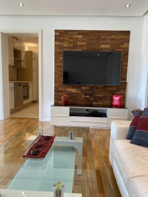 Exklusive, modernisierte 2-Zimmer-Wohnung mit Terasse und Einbauküche in Waiblingen