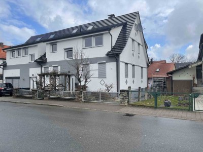 Riederich, schöne, helle 3,5-Zimmer-Maisonette-Wohnung mit großer Terrasse, zu vermieten