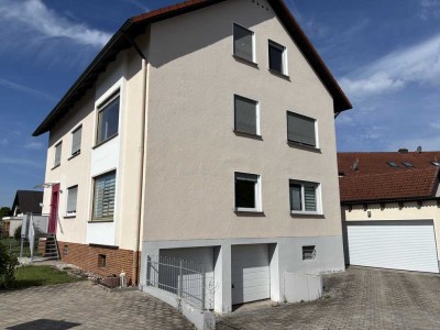 Gemütliche 4-Zimmer-Wohnung mit Garage in Ettmannsdorf