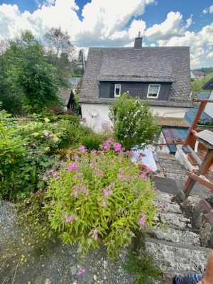 Bezauberndes kleines Häuschen mit verwunschenem Terrassengarten