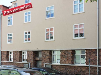 * provisionsfrei* vermietete Wohnung 1. OG mit Balkon in gepflegtem 8-Familienhaus