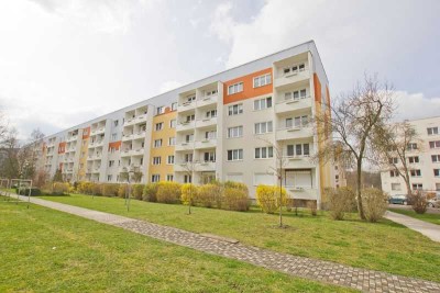 In der Herrichtung! 3- Räume, 3. Etage, schönes Umfeld!