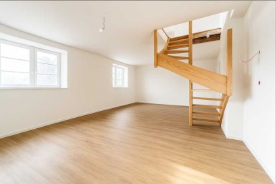 Borna * ERSTBEZUG * 5 Zimmer * Maisonette * Garten und Balkon