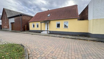 Ein Haus, so breit wie Deine Träume – Willkommen in Breitenhagen!