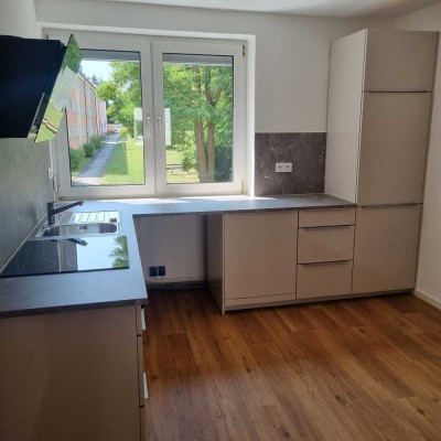 Neu sanierte 2-Zimmer-Wohnung mit EBK in Regensburg/ WG-geeignet