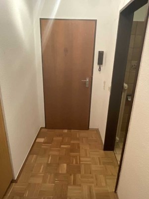 Kleines 1 Zimmer Apartment im Herzen von Wedau wartet auf neuen Mieter!