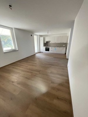 Neubau 2-Zimmer Wohnung mit EBK und Balkon