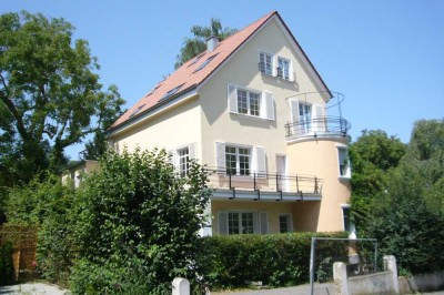 4-Zimmer-Wohnung, großzügig, hell, individuell