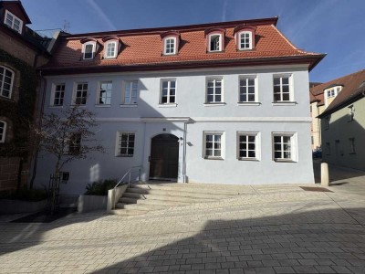Stilvolle 4-Zimmer-Maisonette mit Dachterrasse – Wohnen mit Charme im Herzen der Altstadt