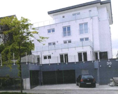 Sehr schöne 4-Zimmer Erdgeschosswohnung mit Blick über Reutlingen.