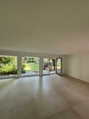 Moderne Doppelhaushälfte in ruhiger Lage erstbezugfrei