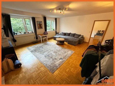 Gepflegte 2-ZKB. Bad m Dusche, Keller, Rollläden, PKW-Stellpl., Waschraum