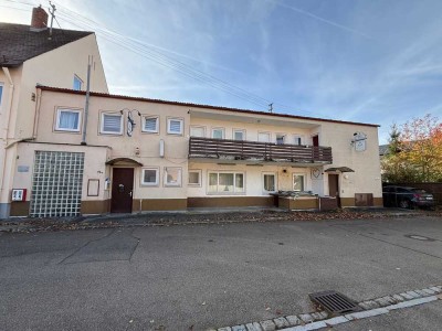 **Leerstehendes MFH mit Entwicklungspotential**