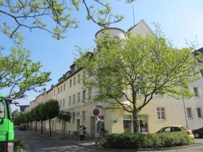 zentral gelegene 2-Raum-Wohnung mit Balkon