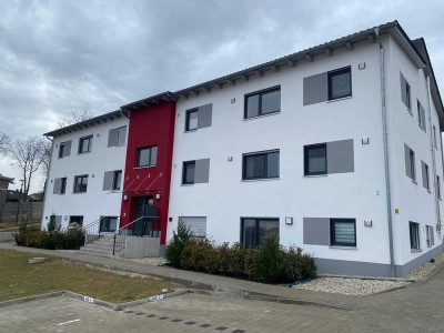 Neuwertige 2 Zimmer-Wohnung mit Terrasse