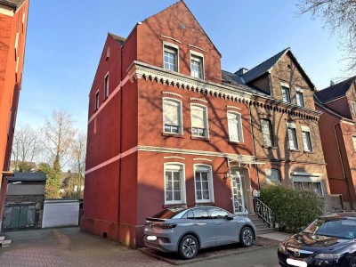 Mehrgenerationenhaus mit einer Garage und einem Stellplatz in Hamm-Mitte