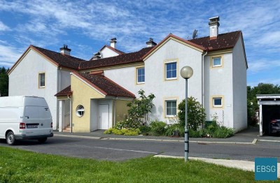 4-Zimmerwohnung im 1.OG mit Loggia