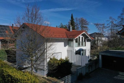 Kompakte Doppelhaushälfte mit Terrasse, in schöner Lage