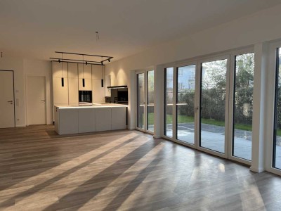 Wohnen in Seenähe - Moderne 3-Zimmer-Neubauwohnung mit Balkon und Einbauküche in Erftstadt