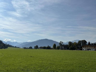 Wohnhaus in idyllischer Lage mit Bergblick