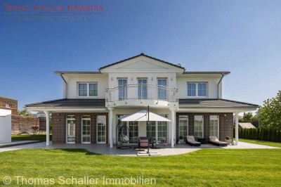 Zeitlose Eleganz trifft moderne Technik: Exklusive Stadtvilla in Bestlage von Schwabach