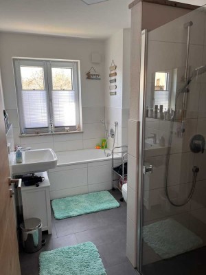 Exklusive, neuwertige 3-Zimmer-Wohnung mit gehobener Innenausstattung mit Balkon in Paunzhausen