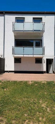 Günstiges 6-Raum-Reihenhaus mit gehobener Innenausstattung in Homburg
