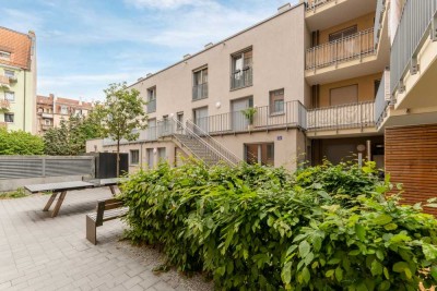 Neuwertiges Townhouse mit Balkon, Dachterrasse und TG-Stellplatz in Nürnberg (St. Leonhard)