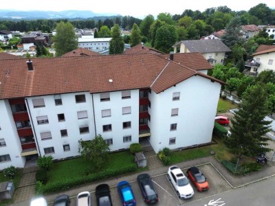 Helle und geräumige 4,5 Zi. EG-Wohnung mit großem Gartenanteil und TG-Stellplatz in Waldshut-Tiengen