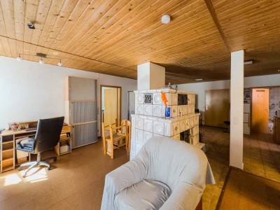 1/2 - Großzügige 4-Zimmer-Wohung in Doppelhaushälfte - ideale Kapitalanlage