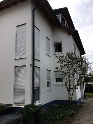 Helle und ruhige 3-Zimmer-Dachgeschosswohnung mit Balkon in Vöhringen