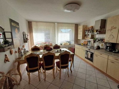 Im Zentrum von GE- Horst -  schöne geräumige 2,5 - Raum Wohnung
