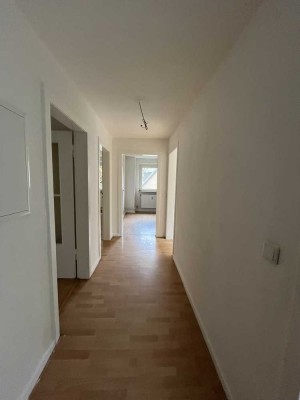 Schöne 3-Zimmer Wohnung mit Tageslichtbad
