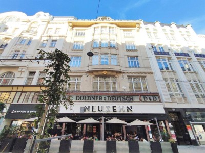 NEUBAUGASSE - Charmanter Altbau mit Balkon