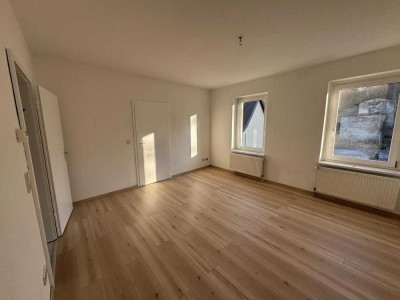 Lichtdurchflutete Zweiraumwohnung zu vermieten