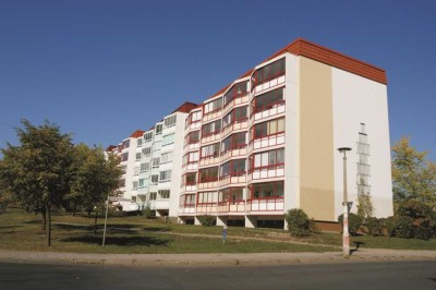 3 Raum-Wohnung mit verglastem Balkon