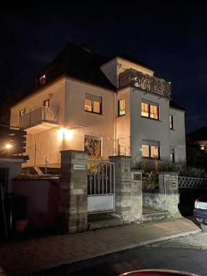 Voll sanierte 4-Zimmer-Erdgeschosswohnung in bester Lage von Haßfurt