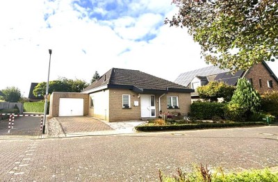 Modernisierter Bungalow mit Garage und Wintergarten in Top-Lage