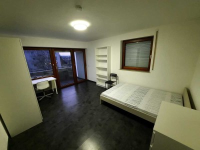 1150 € - 65 m² - 3.0 Zi.