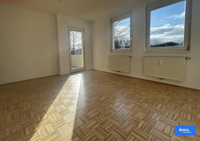 Sehr schöne Eigentumswohnung mit Balkon, TG-Platz, Parkplatz in beliebter Wohnlage